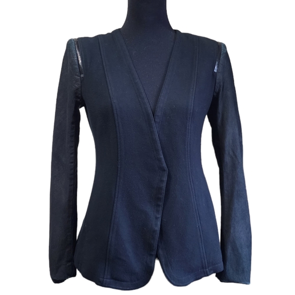 Theory Yaisa Classical Black Collarless Blazer - Picture 1 of 9